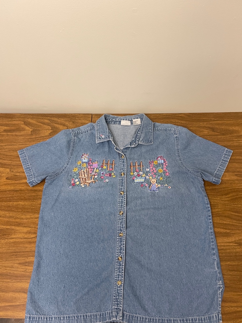 Vintage Bobbie Brooks Women Embroidered Garden Design Button Up Jean Shirt